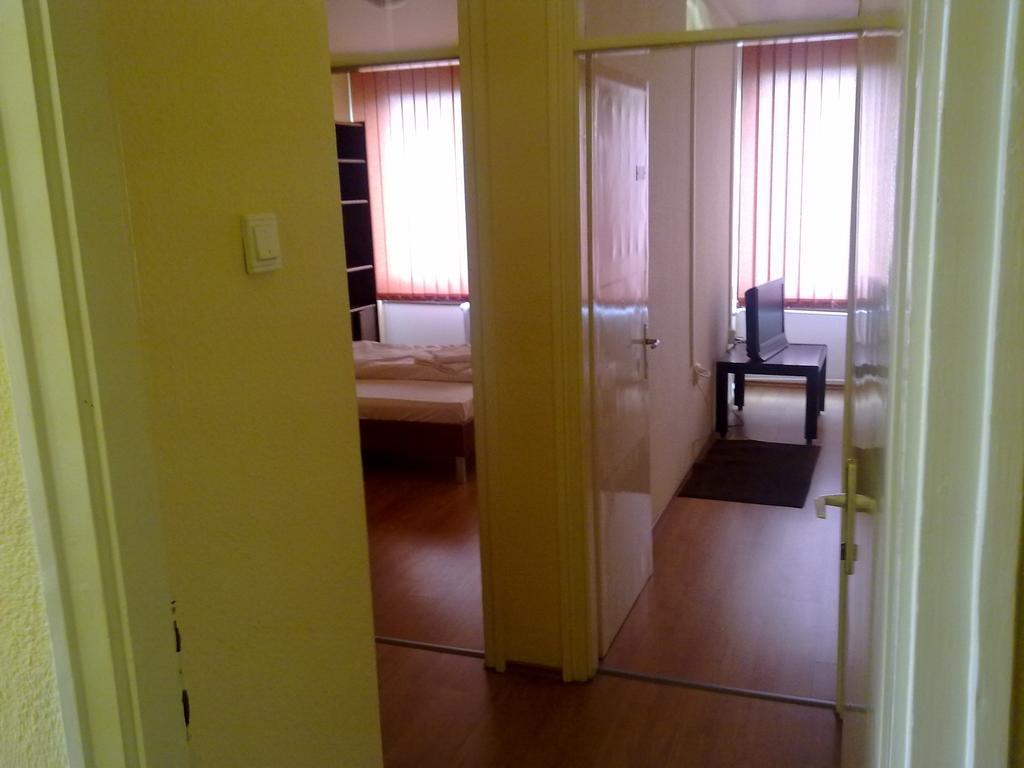 Hôtel Eszterhazy Karoly Egyetem à Eger Chambre photo